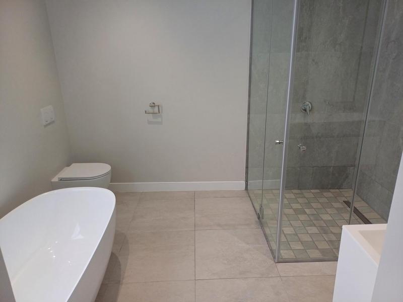 To Let 4 Bedroom Property for Rent in Somerset West Western Cape